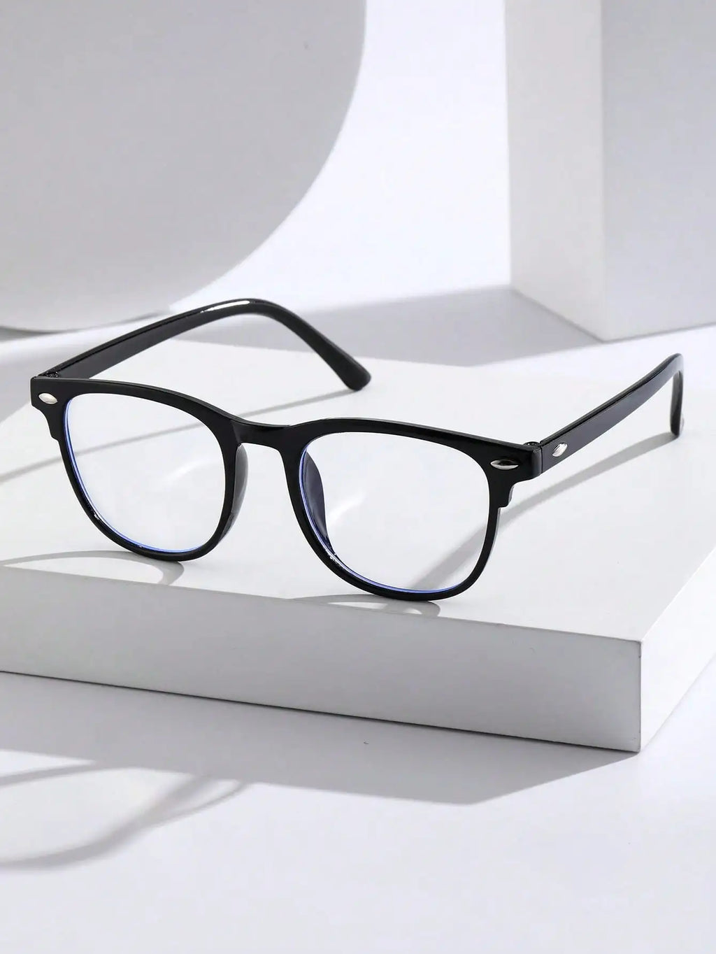 Contemporary Square Glasses – Clean Unisex Design