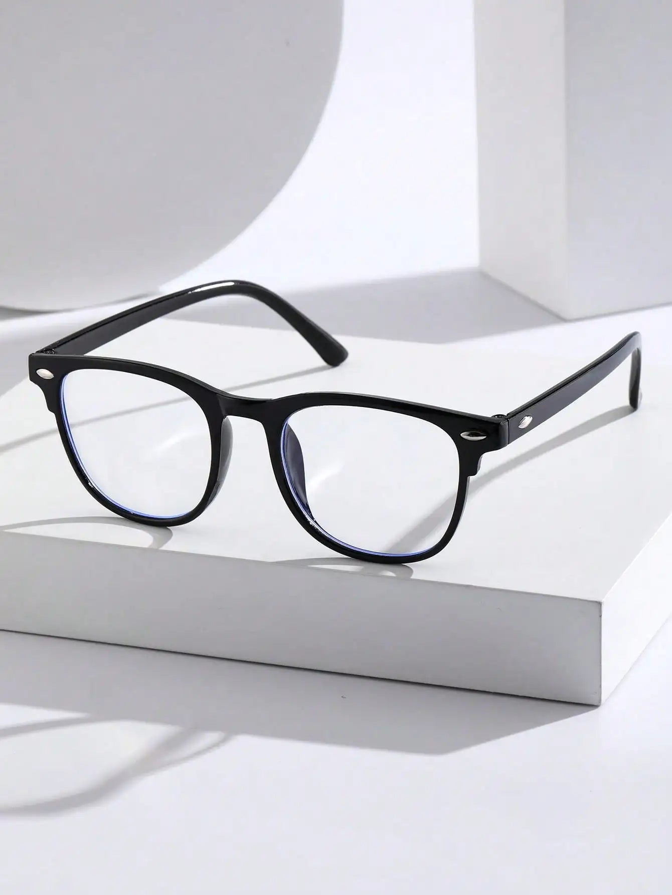 Contemporary Square Glasses – Clean Unisex Design