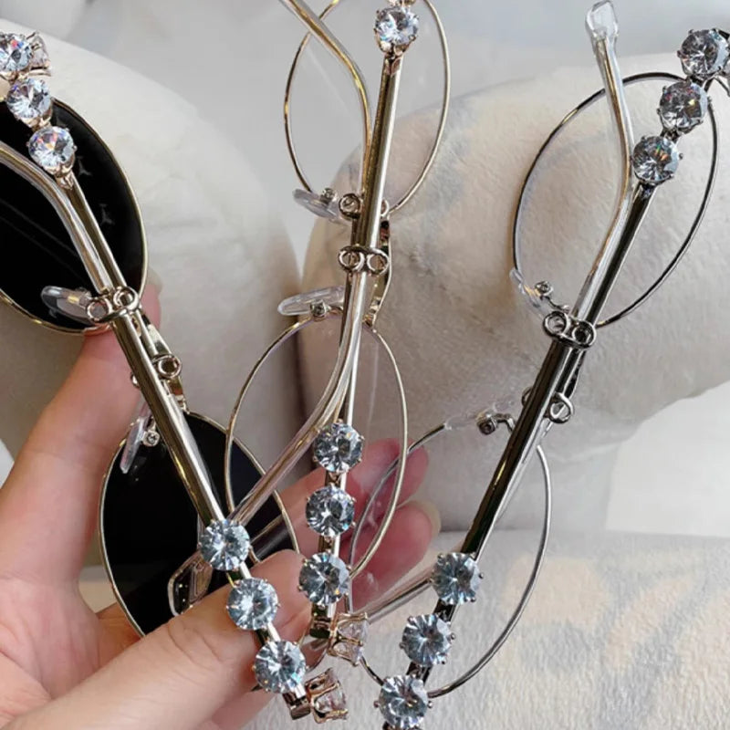 Unisex square fashion simple glasses (metal frame)