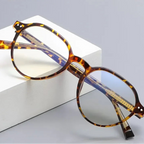 VICKY Oval Frame Glasses – Minimal Retro Design