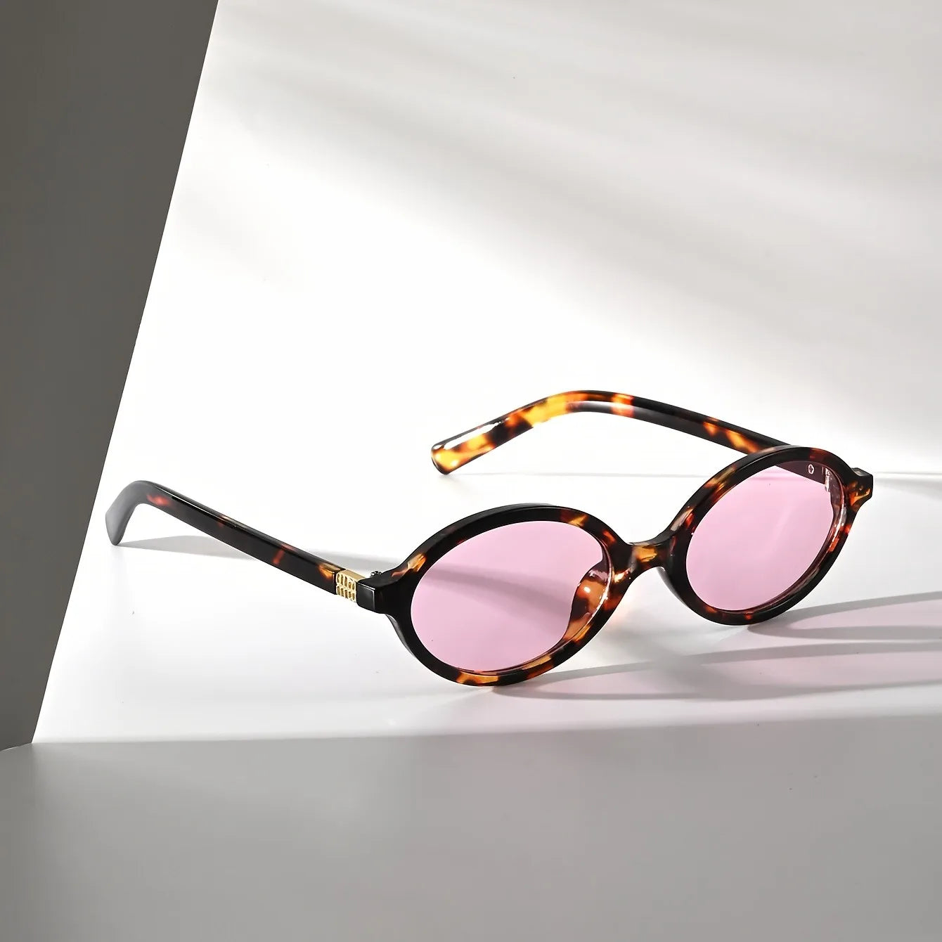 Retro oval / round sunglasses